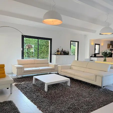 Fcd45 - Luxury On Private Domain In Tropez וילה